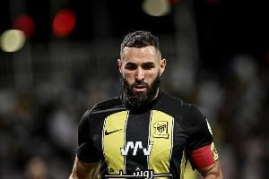 命中率不到3成！本泽马登陆沙特以来7次主罚点球，只打进2球